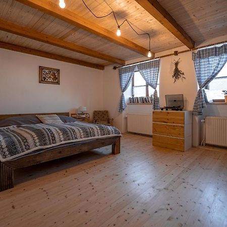 Přízemí vesnické usedlosti - Cozy village homestead Vidov Exterior foto