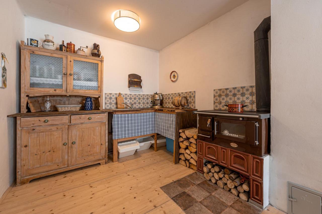 Přízemí vesnické usedlosti - Cozy village homestead Vidov Exterior foto